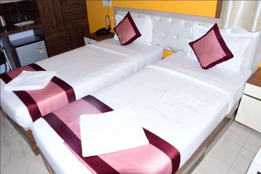 Ar Grand Hotel Раджгир Номер фото